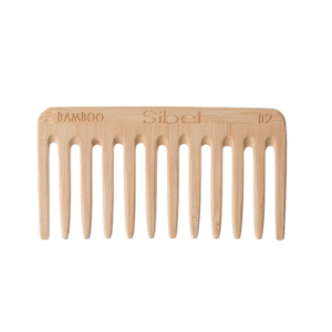 Le Peigne Afro en Bambou-Sibel-10.20 cm, un peigne en bambou à dents larges pour les cheveux texturés, comporte la mention "Bambou Sibel B2" gravée sur le manche et est présenté sur fond blanc.