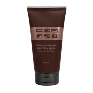 Un tube de 150 ml de Shampoing Cuir Chevelu Exposé -Défi pour Homme, étiqueté en français et en anglais pour cuir chevelu exposé, se tient debout sur un fond blanc.