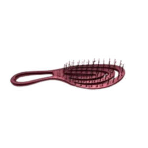 La Brosse Olivia Garden Rose est une brosse à cheveux rose, de forme ovale, au design ouvert et incurvé, avec des poils très espacés, isolée sur un fond blanc.