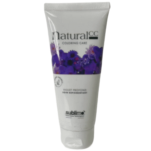 Un tube blanc étiqueté "Natural CC Coloring Care" avec des fleurs violettes, contenant le produit de soin capillaire profond Masque repigmentant violet profond -Natural CC-100ml de Sublimo.