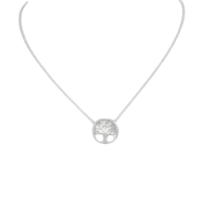 Le Collier et son pendentif arbre de vie /Argenté présente un délicat collier en argent avec un pendentif circulaire en forme d'arbre de vie, élégamment présenté sur un fond blanc.