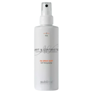 Un flacon pulvérisateur blanc, étiqueté « Fix Spray Soft Sublimo - Art et Contraste », avec embout pompe, conçu pour une coiffure professionnelle et une tenue naturelle. Présenté en dessous comme un spray coiffant tenue naturelle.