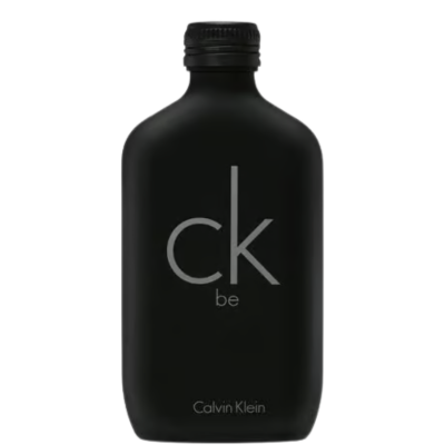 Un flacon d'eau de toilette Calvin Klein Be noir mat de 200 ml avec un bouchon à vis et un texte blanc minimaliste, sur fond blanc.